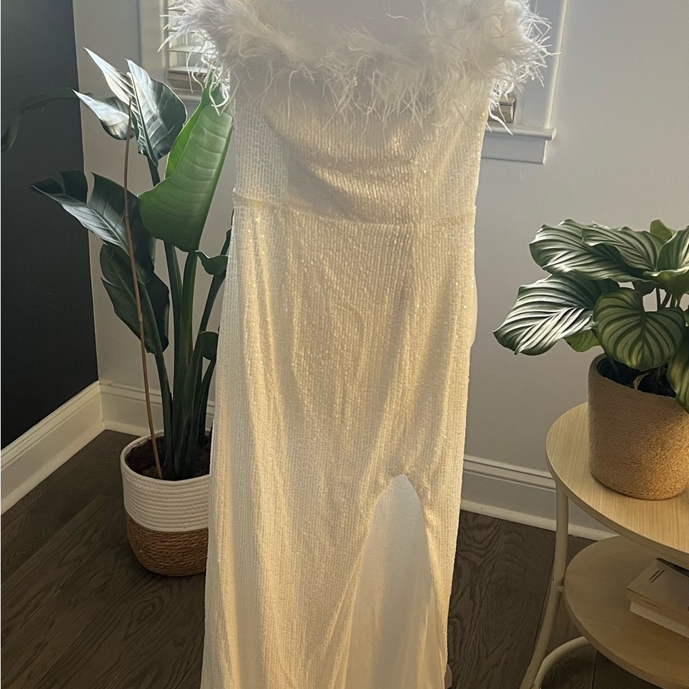 Elegant White Sequin Feather Trim Dress